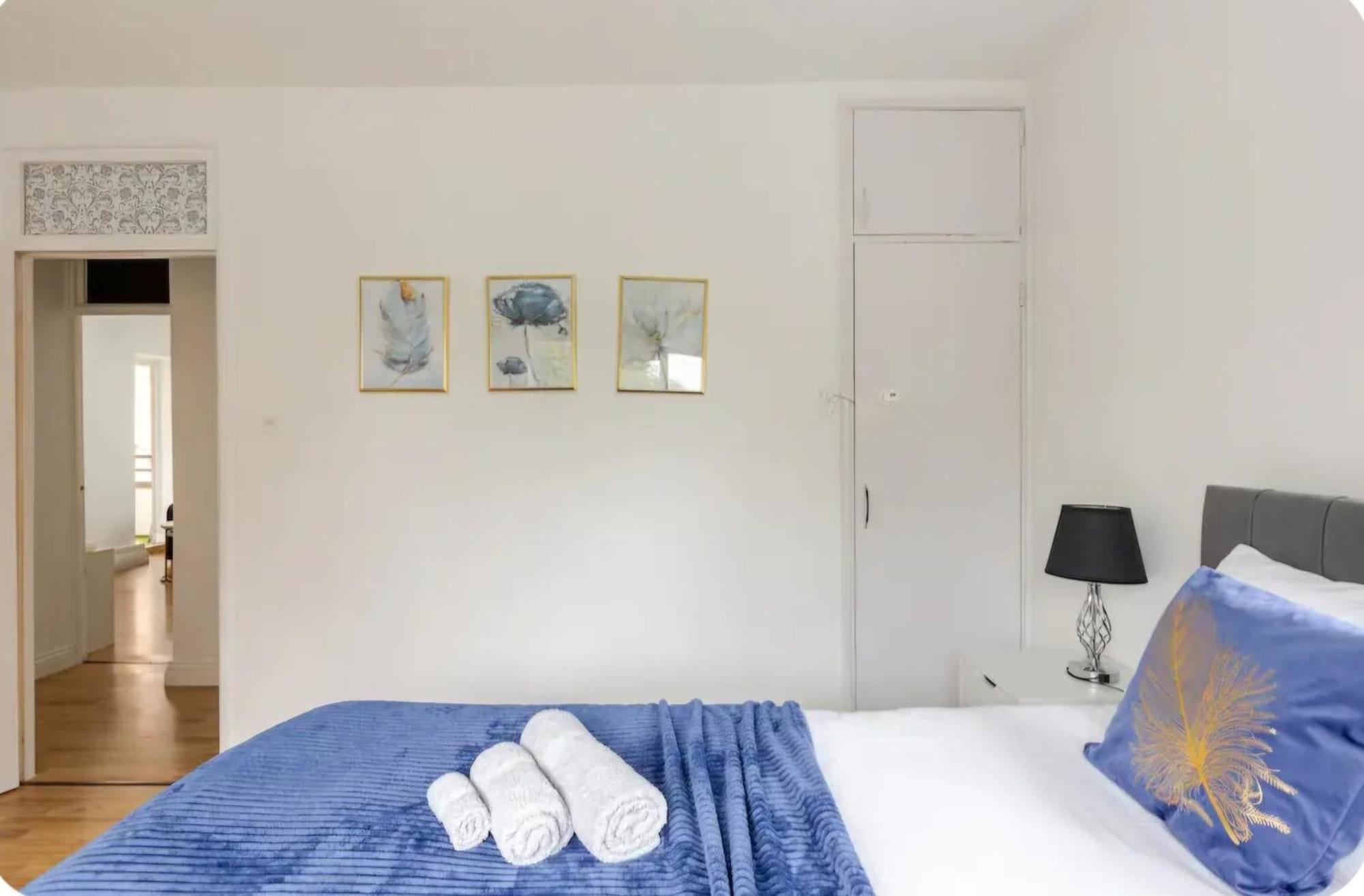 Spacious Two Bedroom Apartment In Battersea, Free Parking 런던 외부 사진